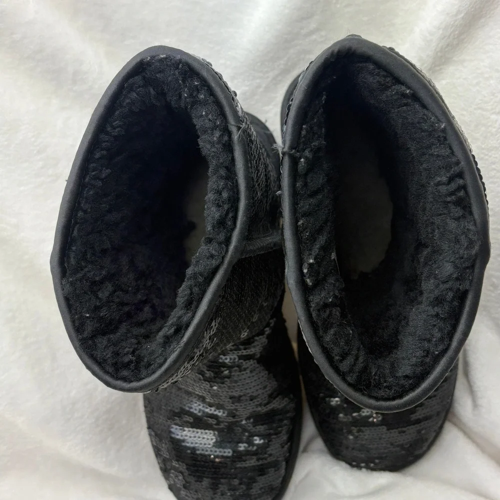 UGG shoe 1149